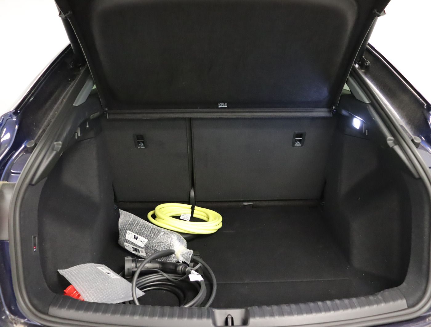 Fahrzeugabbildung Audi Q4 Sportback e-tron 45 quattro advanced |FLA|STH