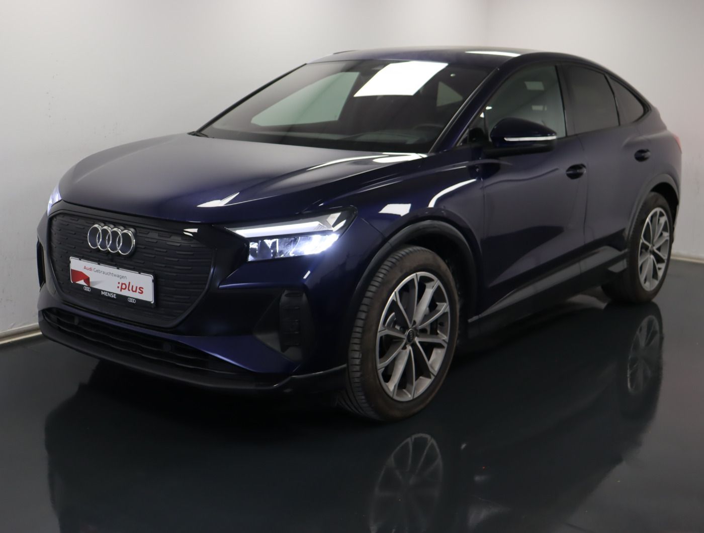 Fahrzeugabbildung Audi Q4 Sportback e-tron 45 quattro advanced |FLA|STH