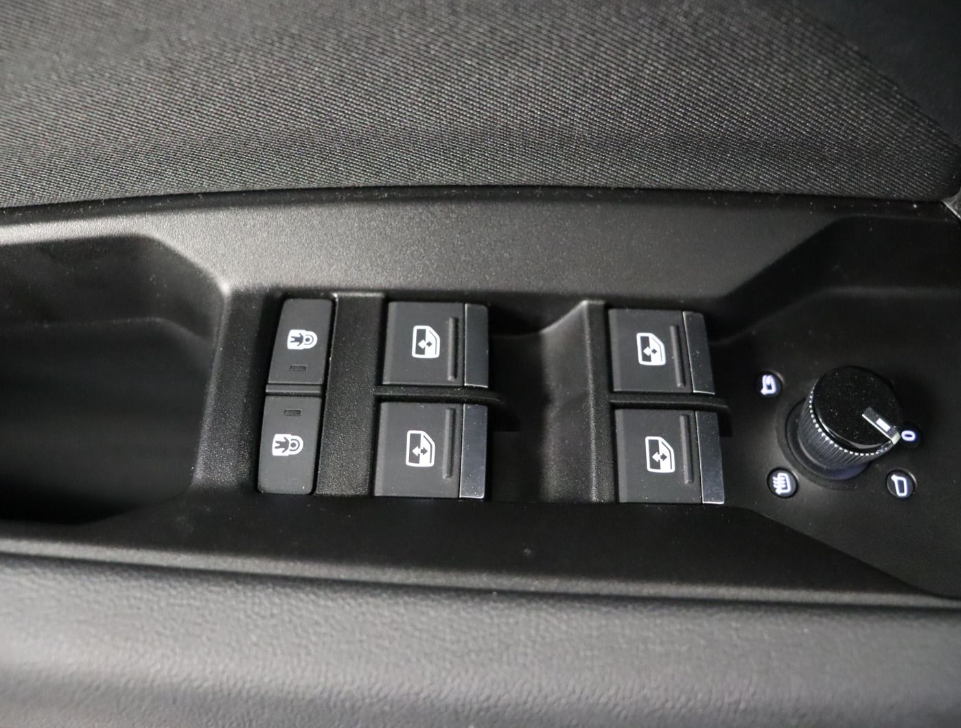 Fahrzeugabbildung Audi Q4 Sportback e-tron 45 quattro advanced |FLA|STH