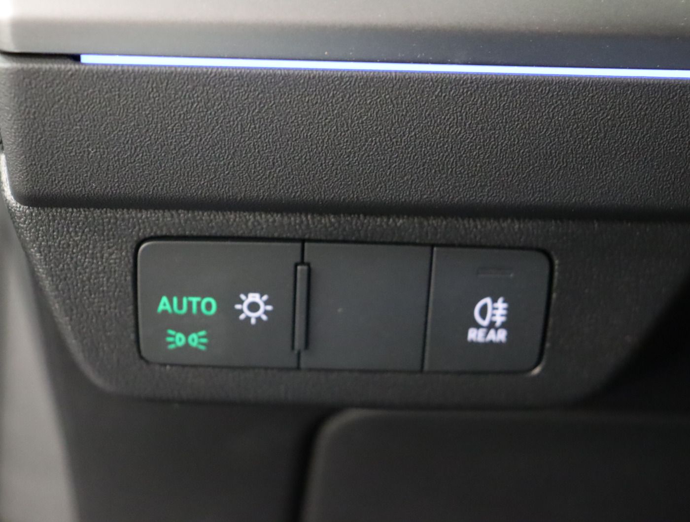 Fahrzeugabbildung Audi Q4 Sportback e-tron 45 quattro advanced |FLA|STH