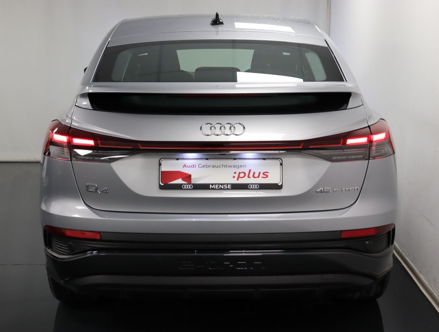 Fahrzeugabbildung Audi Q4 Sportback e-tron 45 e-tron S line |STH|HUD|LM