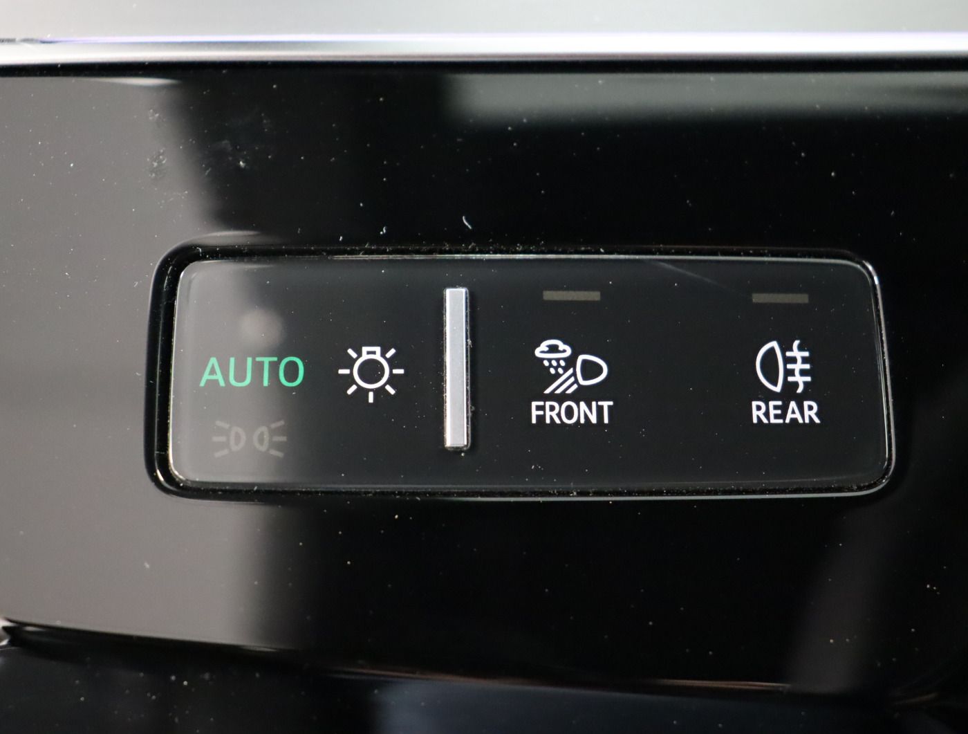 Fahrzeugabbildung Audi Q8 e-tron 55 quattro advanced |Matrix|Luft|LED