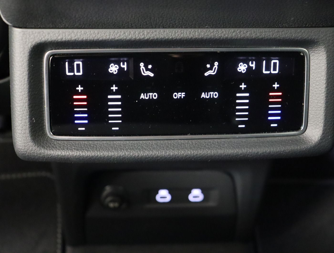 Fahrzeugabbildung Audi Q8 e-tron 55 quattro advanced |Luft|LED|ACC|HUD