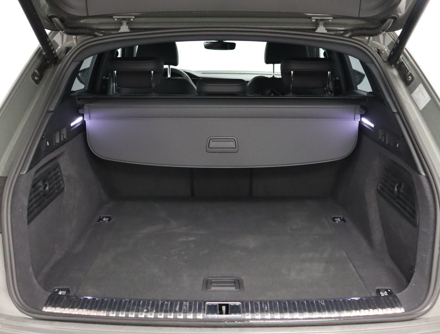 Fahrzeugabbildung Audi Q8 e-tron 55 quattro advanced |Luft|LED|ACC|HUD