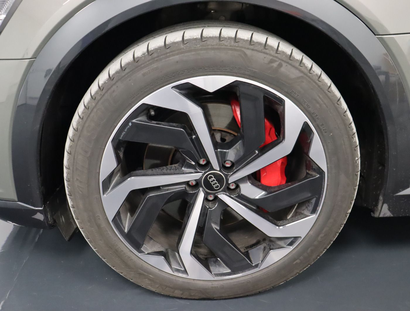 Fahrzeugabbildung Audi Q8 e-tron 55 quattro advanced |Luft|LED|ACC|HUD