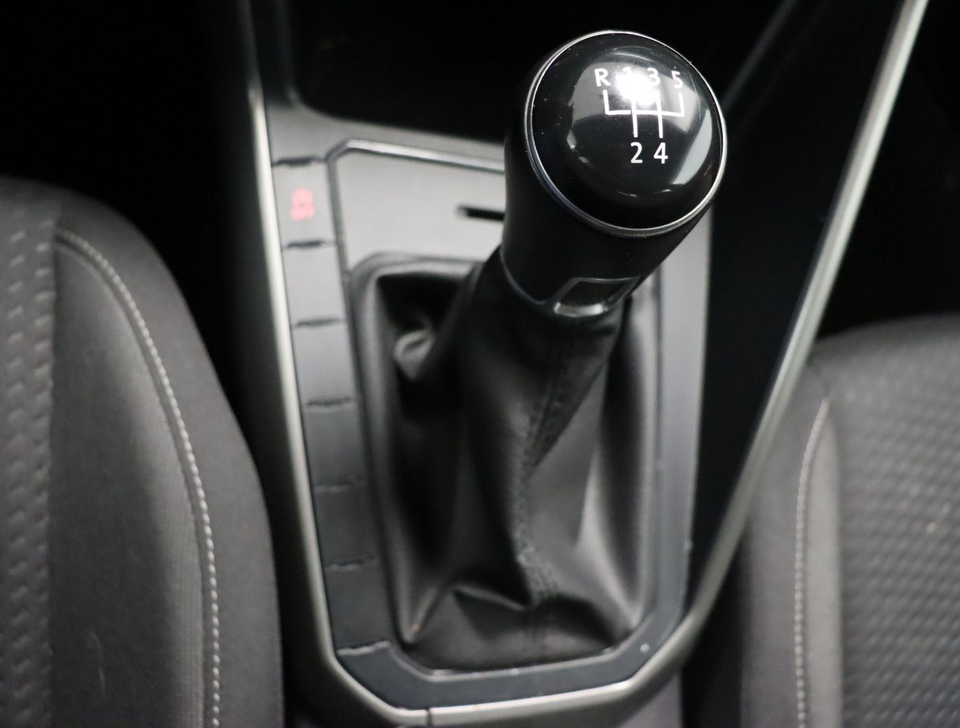 Fahrzeugabbildung Volkswagen Polo 1.0 TSI Comfortline |CarPlay|LM