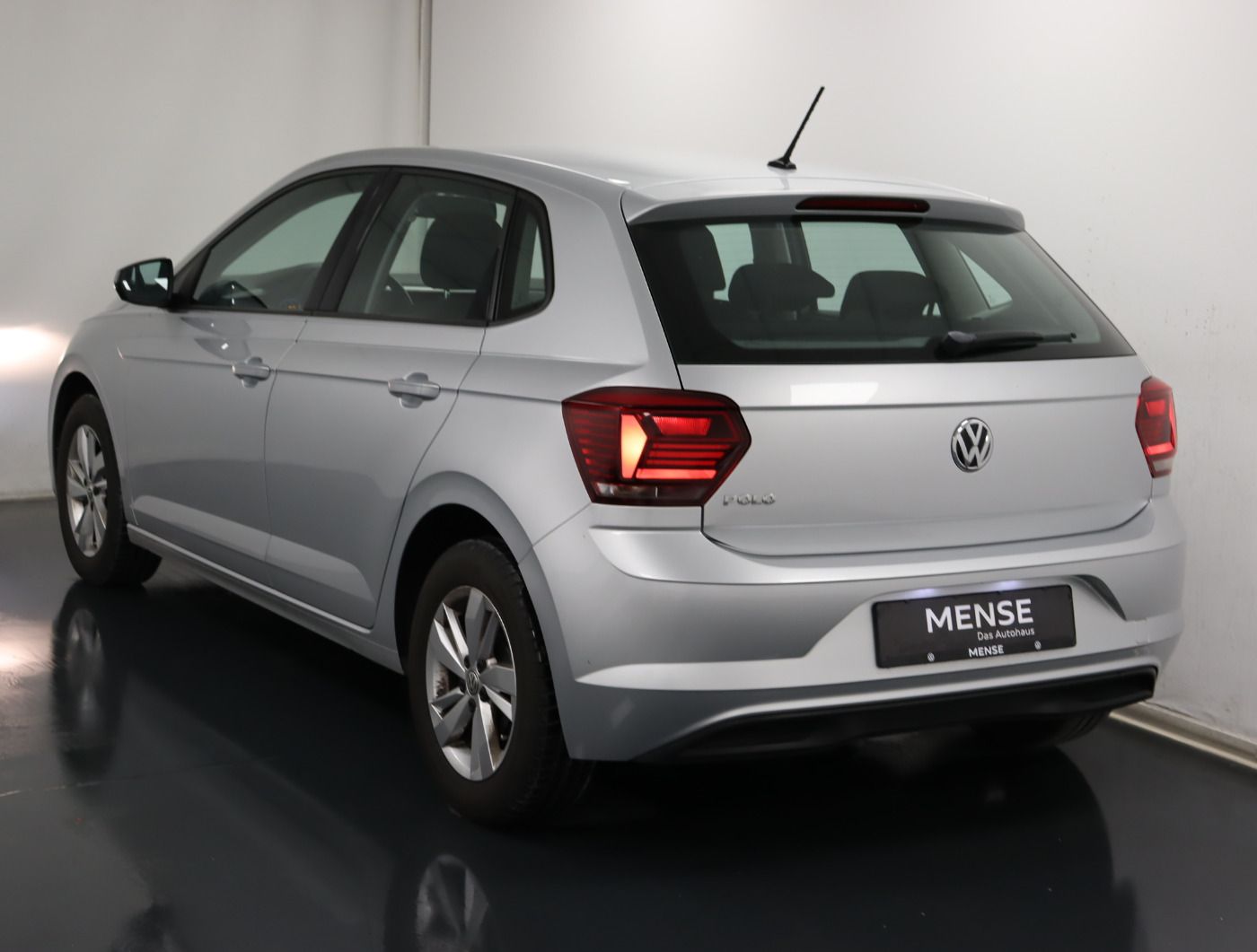 Fahrzeugabbildung Volkswagen Polo 1.0 TSI Comfortline |CarPlay|LM