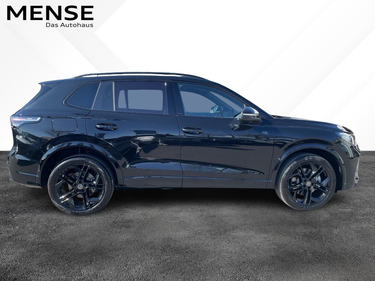 Fahrzeugabbildung Volkswagen Tiguan eHybrid R-Line AHK Pano BlackStyle Navi