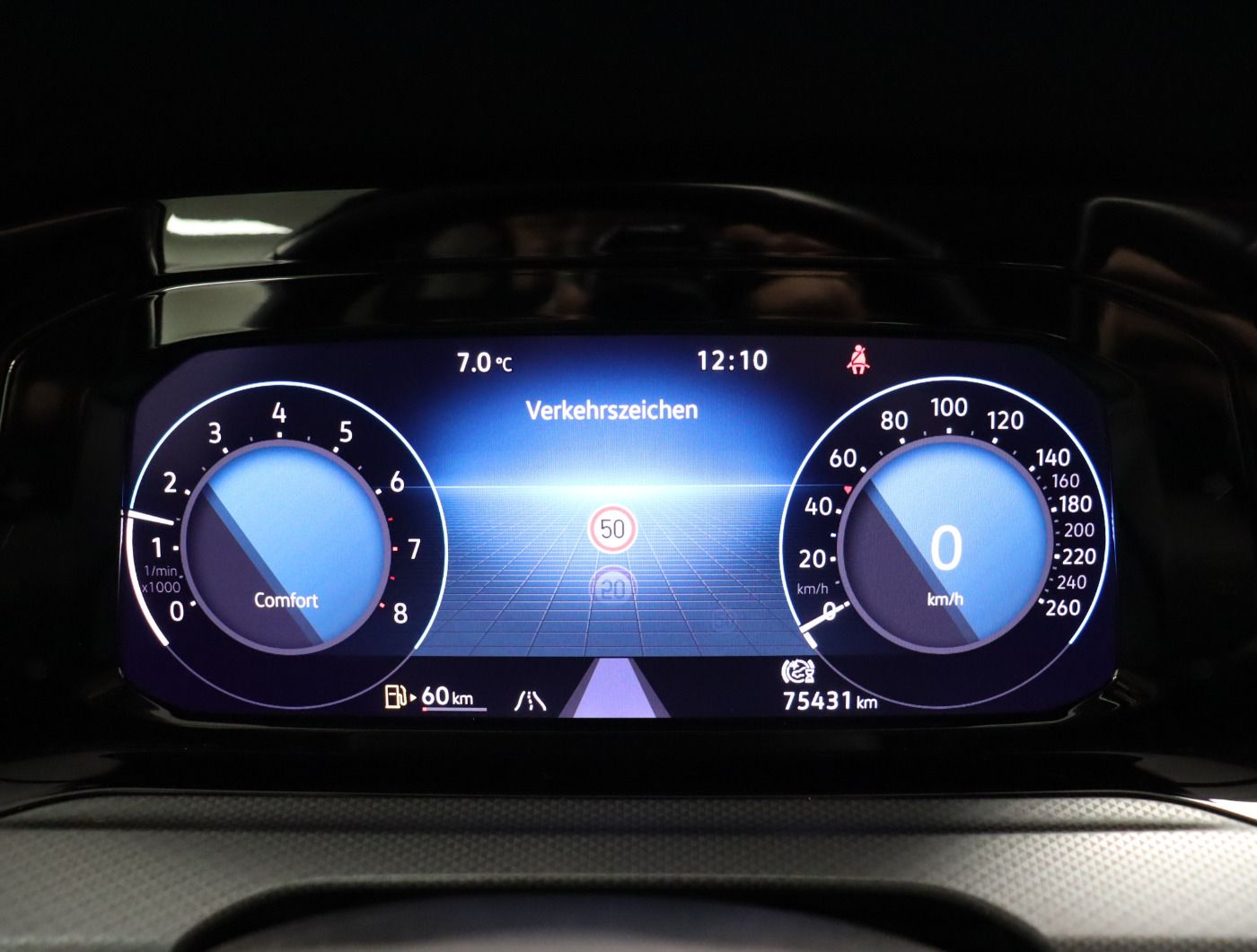 Fahrzeugabbildung Volkswagen Golf VIII 1.5 TSI ACTIVE |VirtualCP|ACC|CarPlay