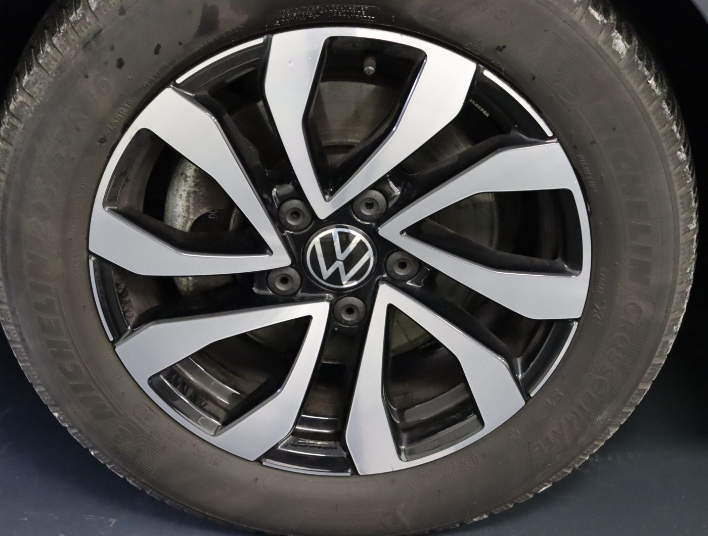 Fahrzeugabbildung Volkswagen Golf VIII 1.5 TSI ACTIVE |VirtualCP|ACC|CarPlay