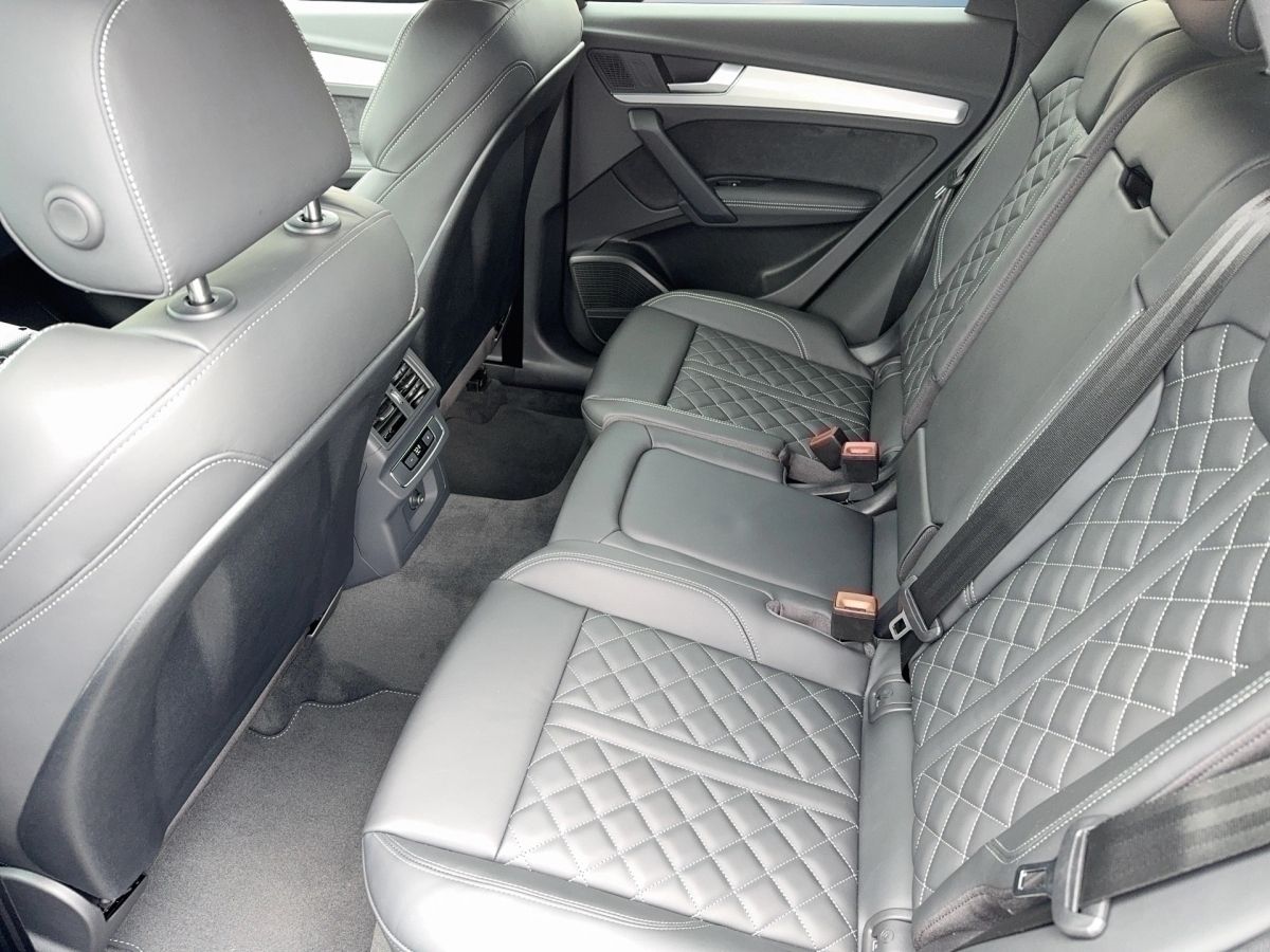 Fahrzeugabbildung Audi Q5 Sportback S line 40TDI AHK|HuD|Matrix