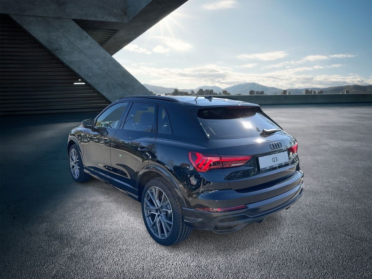 Fahrzeugabbildung Audi Q3 S line 40TFSI quattro S tronic AHK Pano
