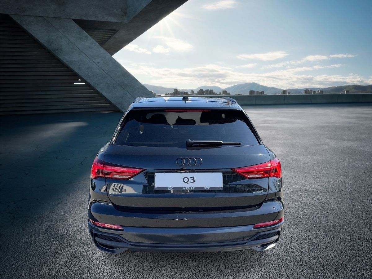 Fahrzeugabbildung Audi Q3 S line 40TFSI quattro S tronic AHK Pano
