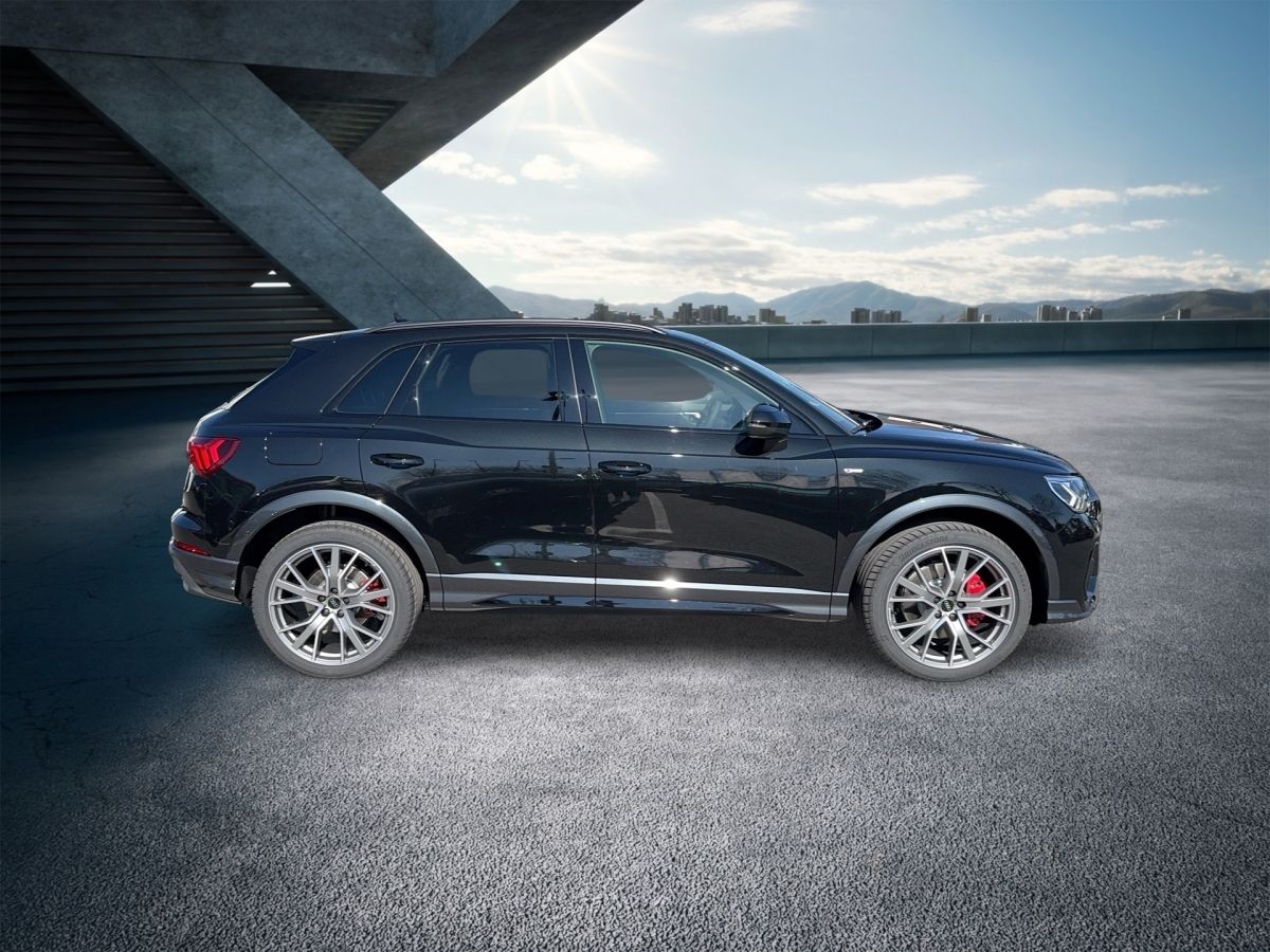 Fahrzeugabbildung Audi Q3 S line 40TFSI quattro S tronic AHK Pano