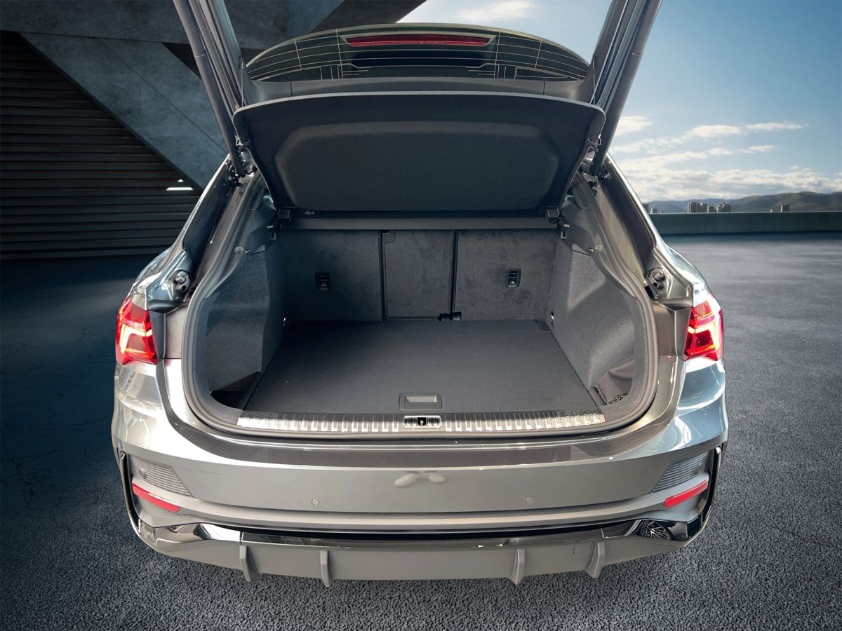 Fahrzeugabbildung Audi Q3 Sportback S line 40 TFSI quattro Pano AHK