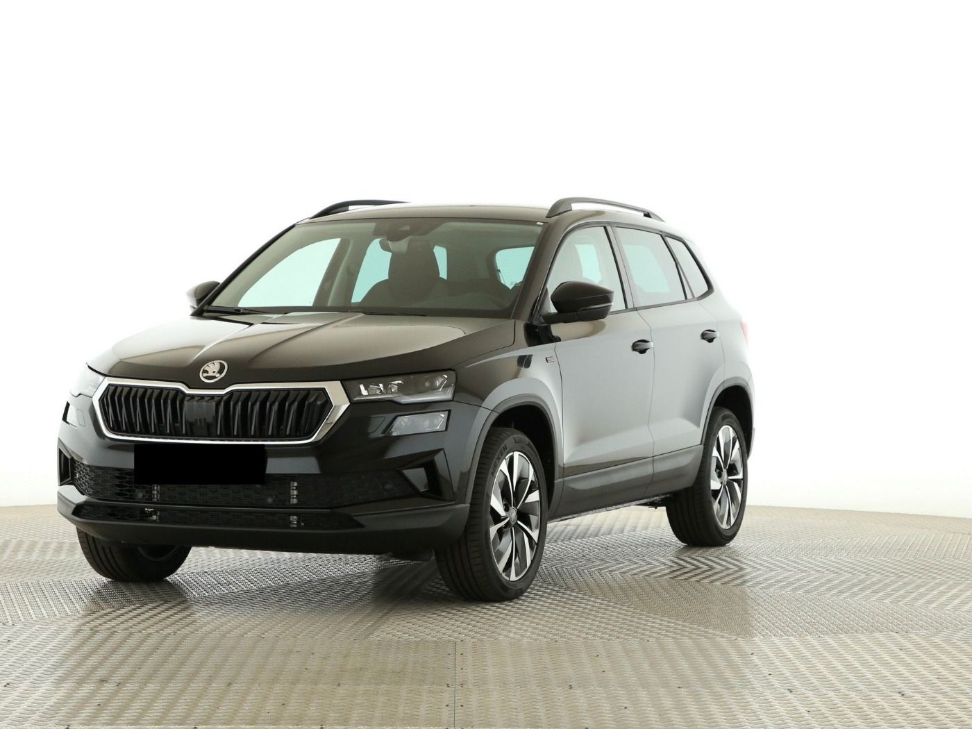 Fahrzeugabbildung SKODA Karoq Karoq Tour 1.5l TSI 110 kW 7-Gang-DSG AHK| - mit KI generiert/bearbeitet