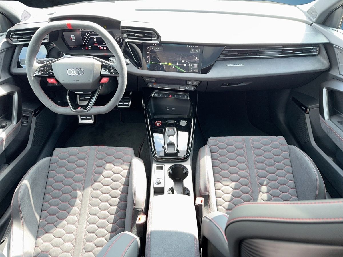 Fahrzeugabbildung Audi RS3 Limousine |ACC|HUD|Pano