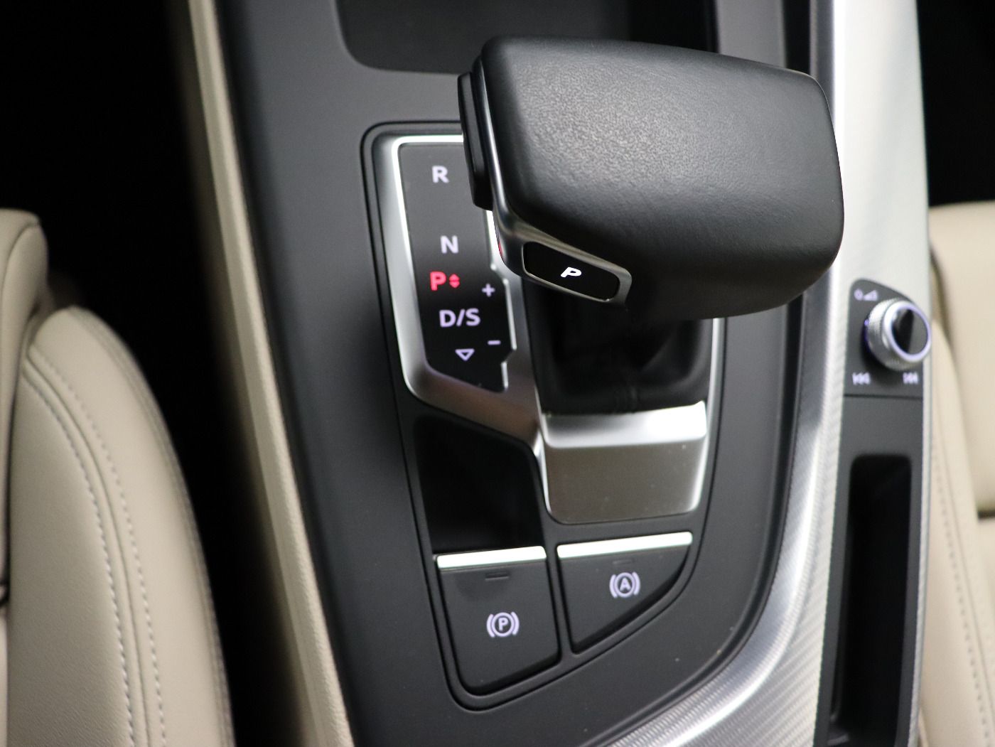 Fahrzeugabbildung Audi A5 Sportback 40 g-tron S tronic S line |CarPlay