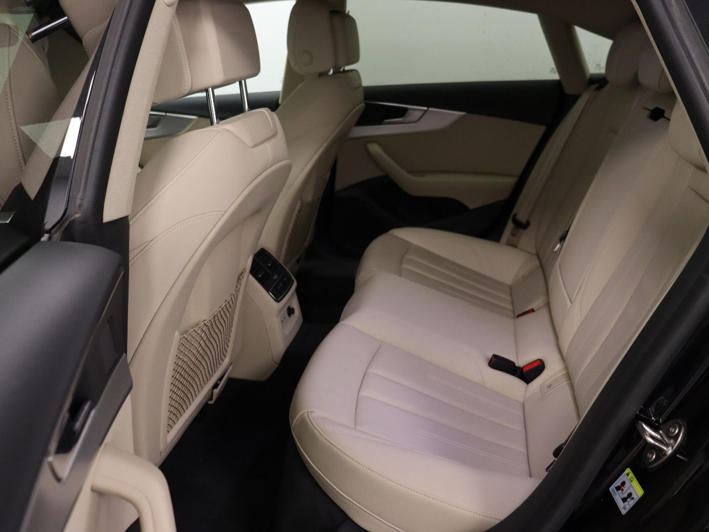Fahrzeugabbildung Audi A5 Sportback 40 g-tron S tronic S line |CarPlay