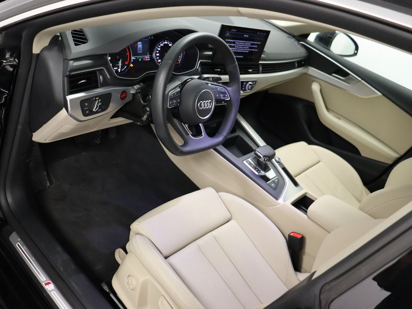 Fahrzeugabbildung Audi A5 Sportback 40 g-tron S tronic S line |CarPlay