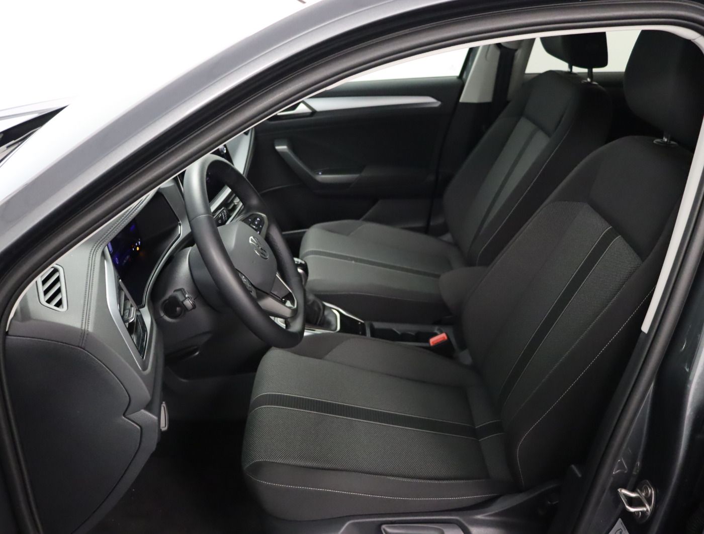 Fahrzeugabbildung Volkswagen T-Roc 1.0 TSI LIFE |VirtualCP|CarPlay|LM|KlimaA