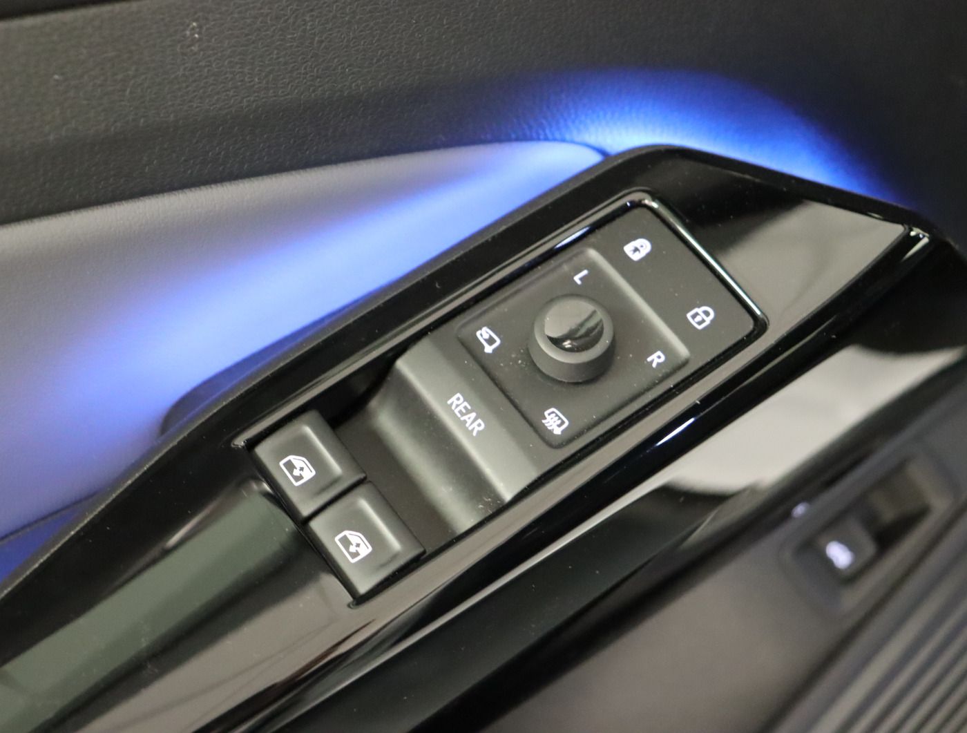 Fahrzeugabbildung Volkswagen ID.4 Pro Performance |AHK|Massage|WPumpe|CarPlay