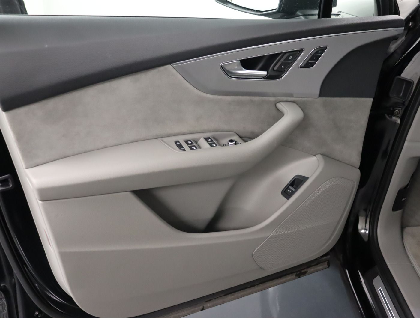 Fahrzeugabbildung Audi Q7 45 TDI quattro S line |Matrix|Luft|Pano
