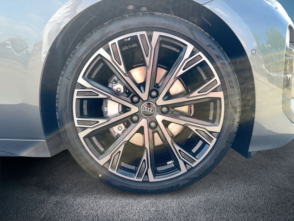 Fahrzeugabbildung Audi A6 e-tron Sportback edition one grey AHK|TechPro