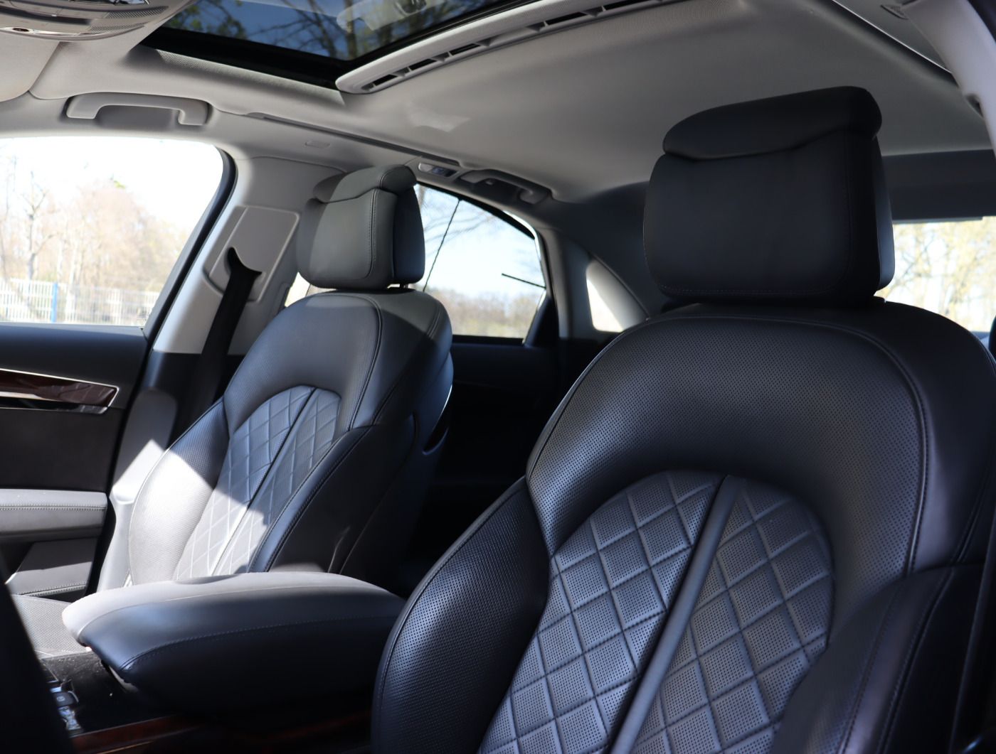 Fahrzeugabbildung Audi A8 3.0 TDI quattro tiptronic |Luft|4xSHZ|ACC|STH