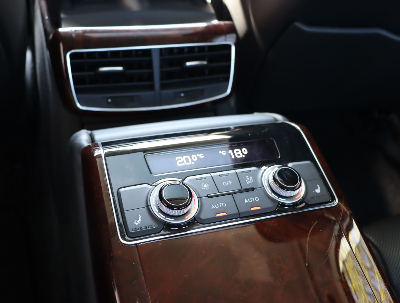 Fahrzeugabbildung Audi A8 3.0 TDI quattro tiptronic |Luft|4xSHZ|ACC|STH
