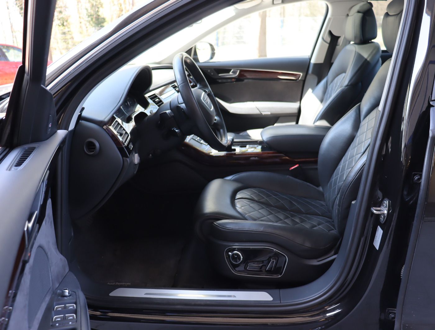 Fahrzeugabbildung Audi A8 3.0 TDI quattro tiptronic |Luft|4xSHZ|ACC|STH