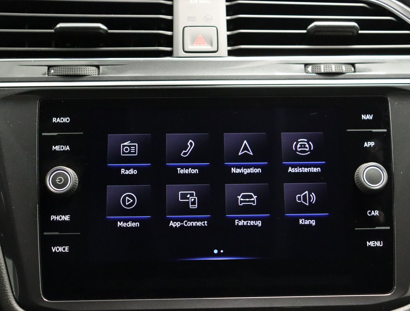 Fahrzeugabbildung Volkswagen Tiguan Allspace 2.0 TDI 4M DSG Highline Navi AHK