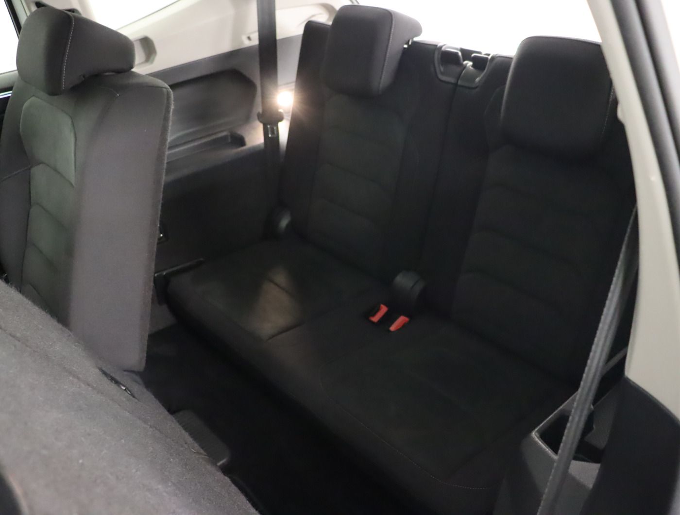 Fahrzeugabbildung Volkswagen Tiguan Allspace 2.0 TDI 4M DSG Highline Navi AHK