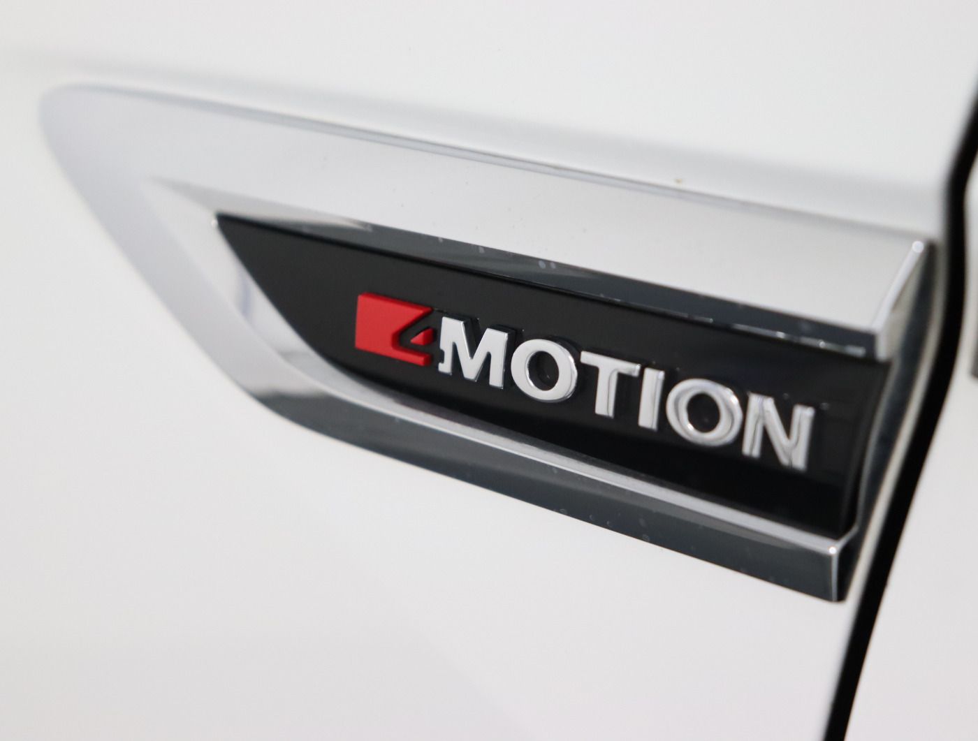 Fahrzeugabbildung Volkswagen Tiguan Allspace 2.0 TDI 4M DSG Highline Navi AHK