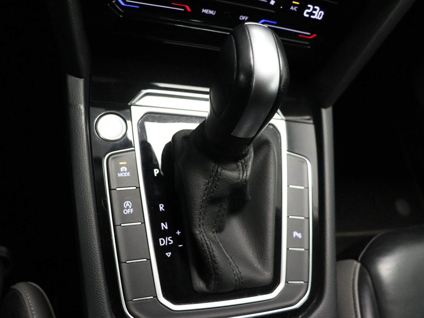 Fahrzeugabbildung Volkswagen Arteon Shootingbrake 2.0 TDI DSG 4Motion |AHK|LM