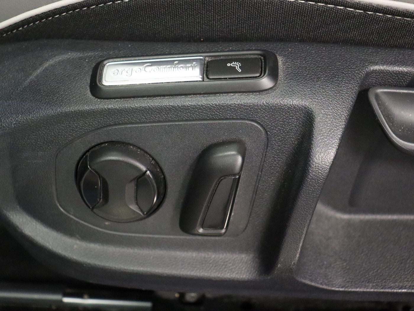 Fahrzeugabbildung Volkswagen Arteon Shootingbrake 2.0 TDI DSG 4Motion |AHK|LM
