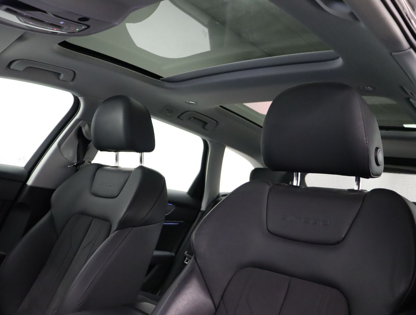 Fahrzeugabbildung Audi A6 allroad 45 TDI Quattro S tronic |AHK|Matrix