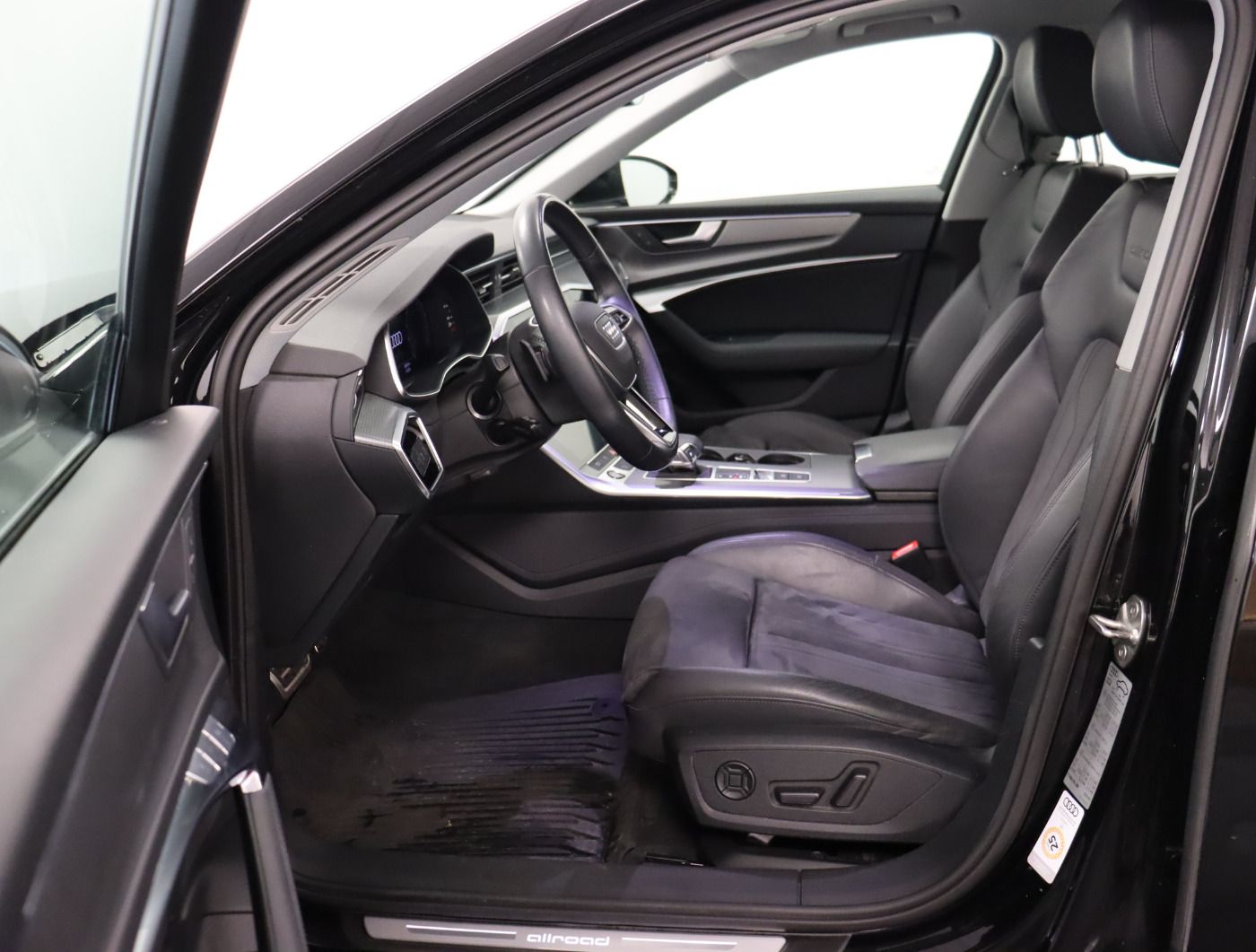 Fahrzeugabbildung Audi A6 allroad 45 TDI Quattro S tronic |AHK|Matrix