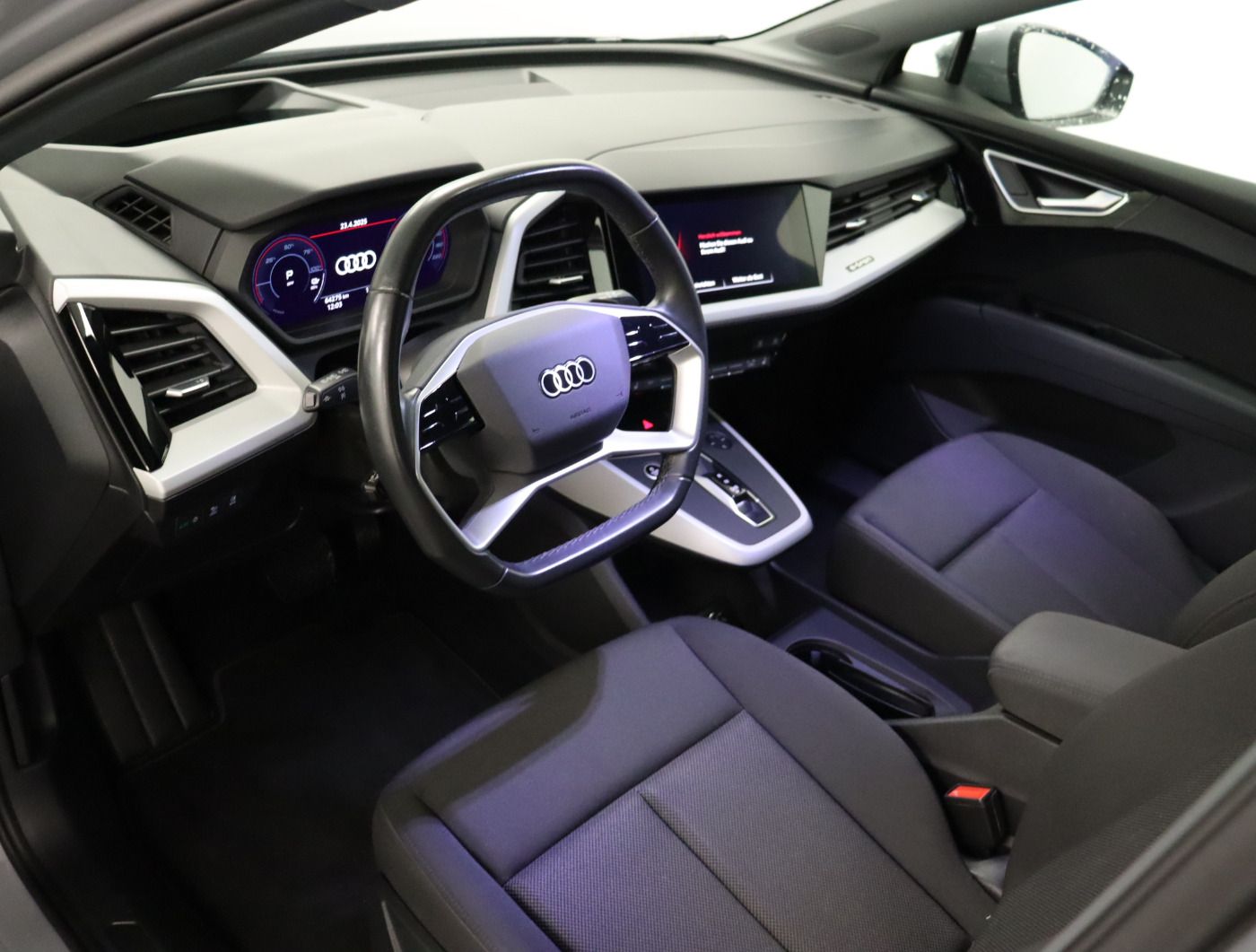 Fahrzeugabbildung Audi Q4 e-tron 40 |Matrix|ACC|WPumpe|STH|CarPlay|HUD