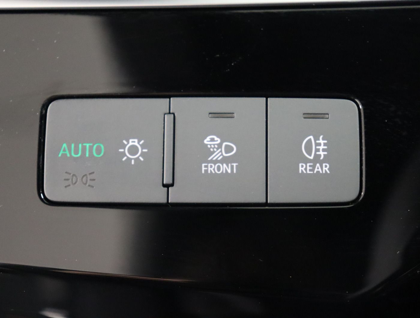 Fahrzeugabbildung Audi Q8 e-tron 55 quattro advanced |Matrix|Luft|LED