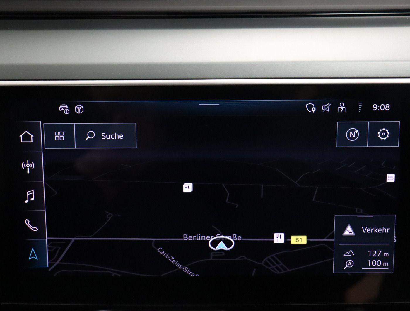 Fahrzeugabbildung Audi Q8 e-tron 55 quattro advanced |Matrix|Luft|LED