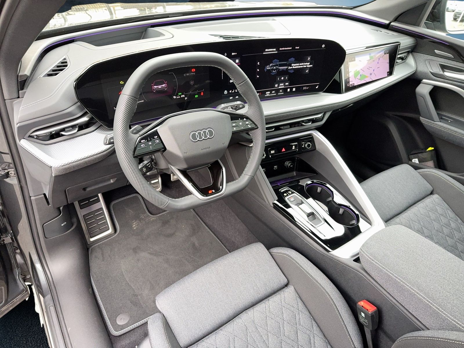 Fahrzeug autohaus mense Fahrzeugabbildung Audi Q5 SUV 40TDI quattro |AHK|HUD|MATRIX|SpurH|LM