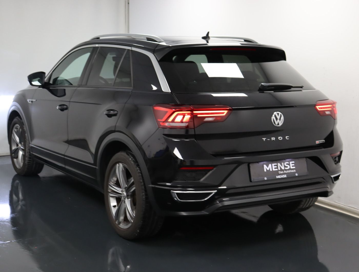 Fahrzeugabbildung Volkswagen T-ROC 2.0 TSI 4M DSG Sport R-line |ACC|SpurH|LM