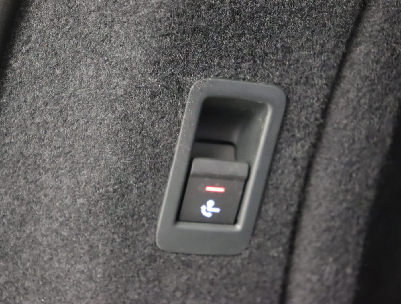 Fahrzeugabbildung Audi A4 Avant 40 TDI quattro S tronic S line |Matrix