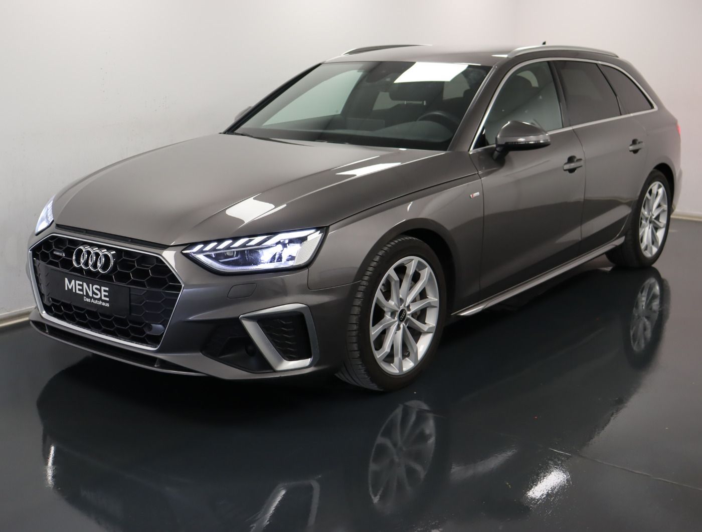 Fahrzeugabbildung Audi A4 Avant 40 TDI quattro S tronic S line |Matrix