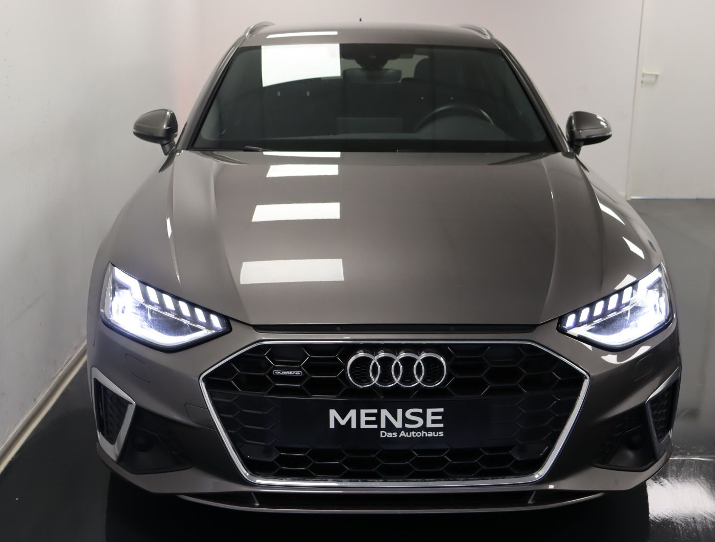 Fahrzeugabbildung Audi A4 Avant 40 TDI quattro S tronic S line |Matrix