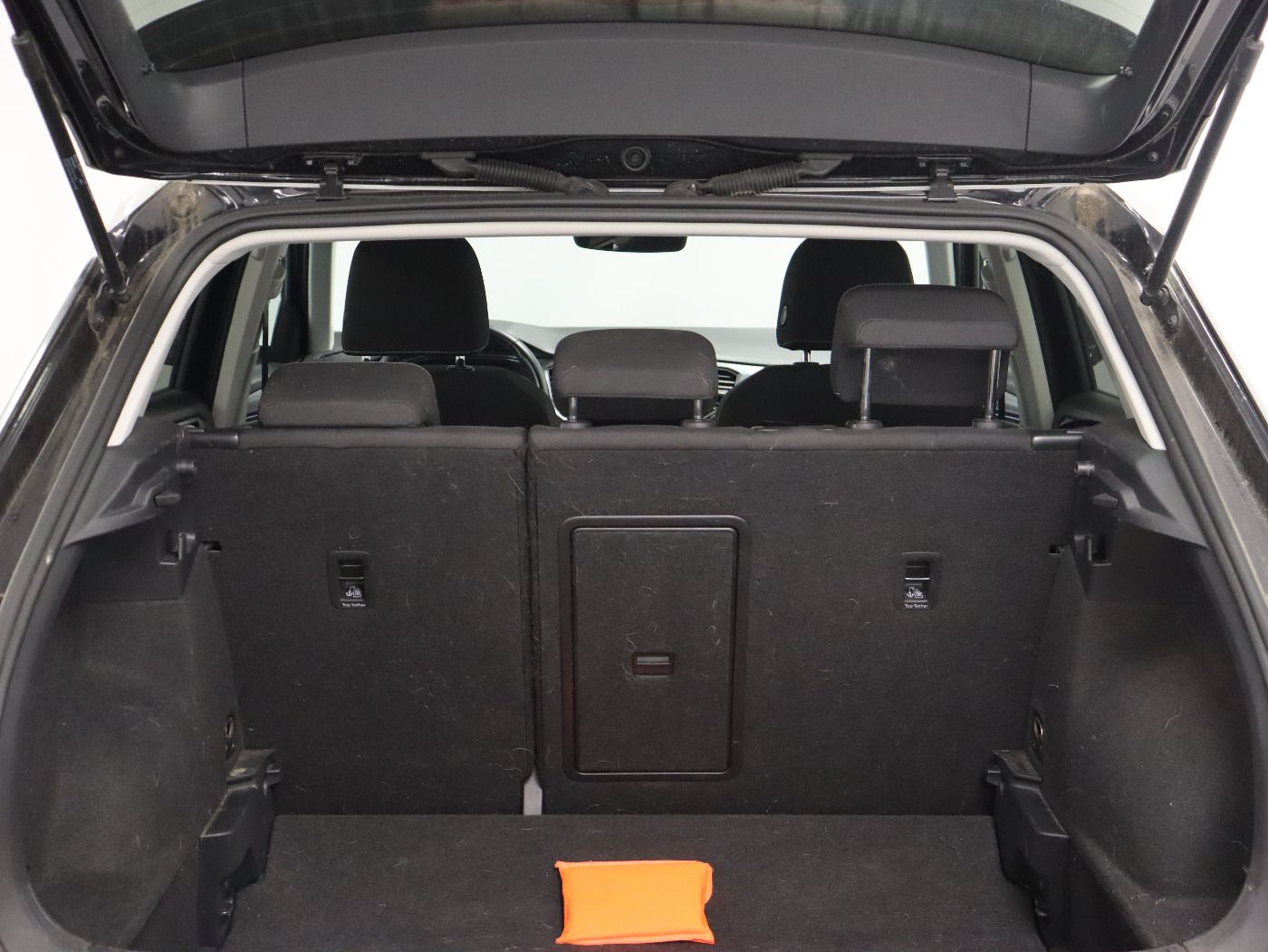 Fahrzeugabbildung Volkswagen T-Roc 1.5 TSI DSG ACTIVE |CarPlay|LM|Navi|SHZG