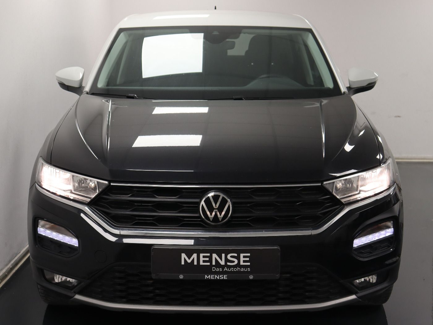 Fahrzeugabbildung Volkswagen T-Roc 1.5 TSI DSG ACTIVE |CarPlay|LM|Navi|SHZG