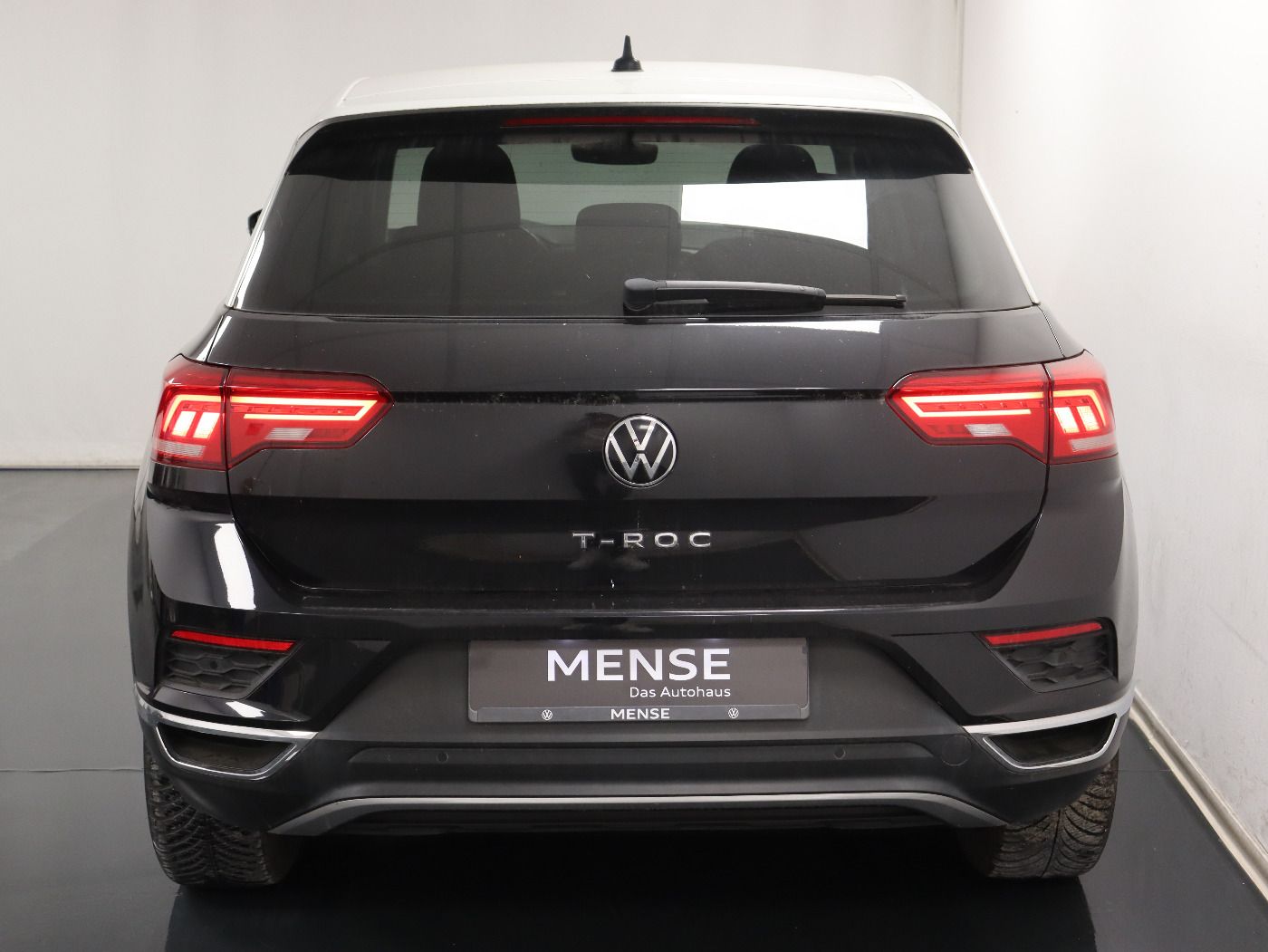 Fahrzeugabbildung Volkswagen T-Roc 1.5 TSI DSG ACTIVE |CarPlay|LM|Navi|SHZG