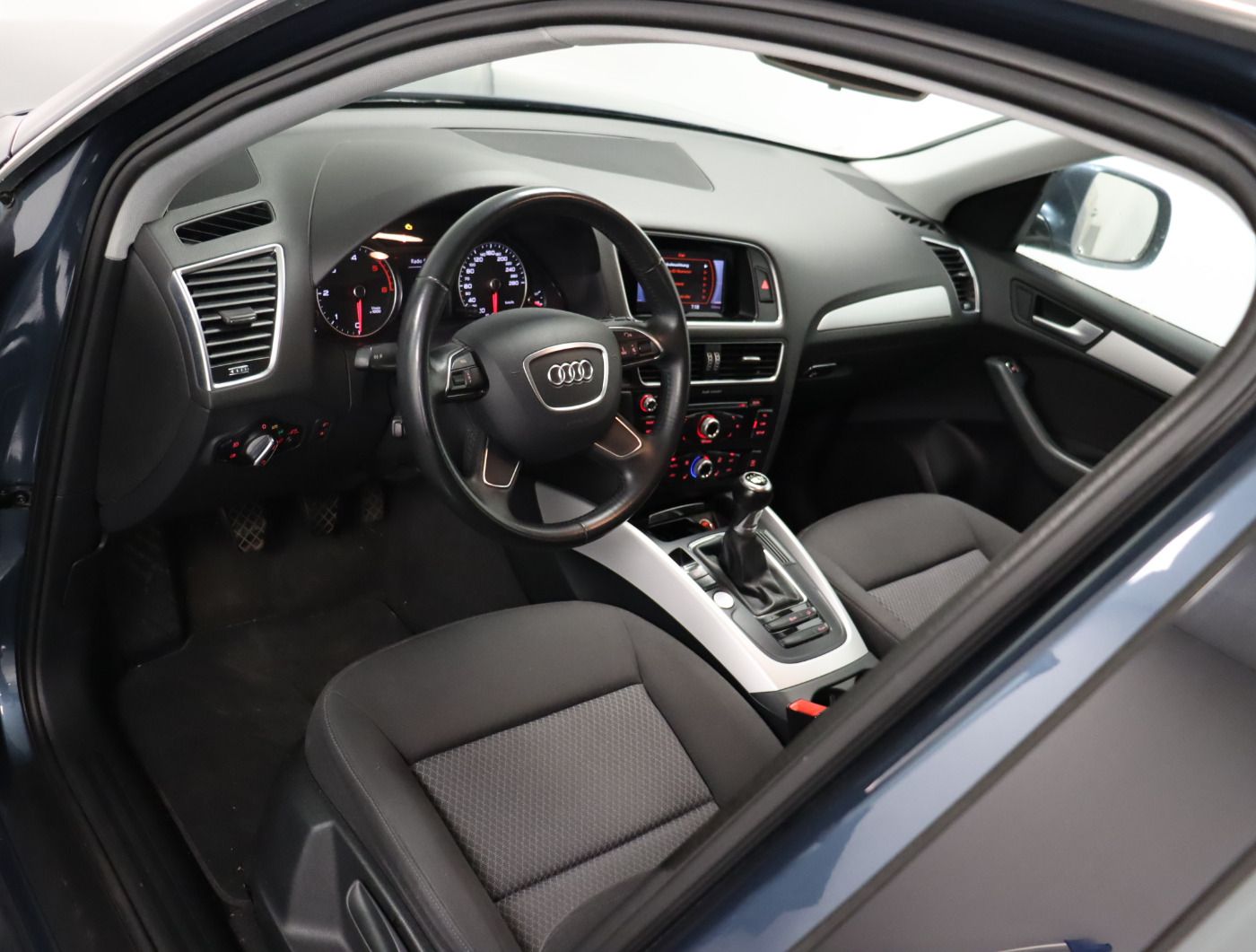 Fahrzeugabbildung Audi Q5 2.0 TDI |KlimaA|AHK|SHZG|KeyLess|LM